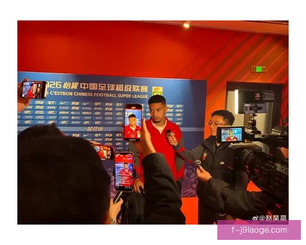 蒋光太在上海海港防线一柱擎天为球队夺冠贡献关键力量 蒋光太在上海海港防线一柱擎天为球队夺冠贡献关键力量